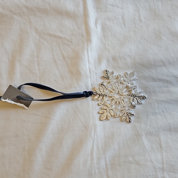 Other - 🪅 Snow Flake Christmas Tree Ornament